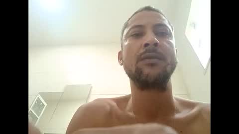 tonny15710 online show from November 2025 05:24:01 PM