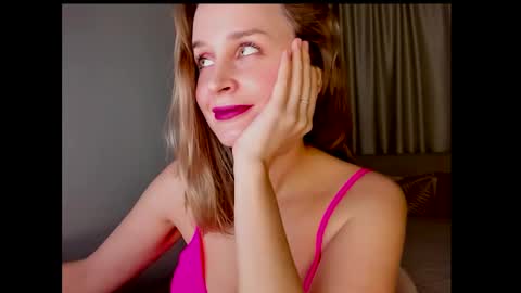 Snapshot of tony_and_alice chatting on February 2025 08:56:01 PM Tony and Alice online show from February 2025 08:56:01 PM