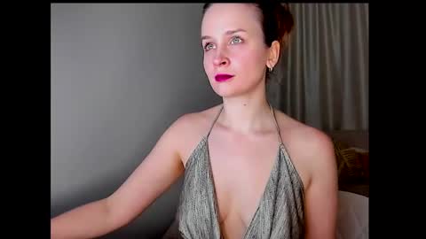 Snapshot of tony_and_alice chatting on February 2025 10:42:01 PM Tony and Alice online show from February 2025 10:42:01 PM