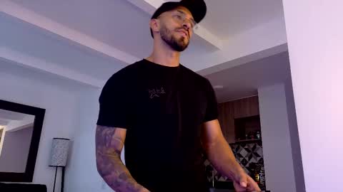 tony muscle1 online show from October 2025 09:37:02 PM