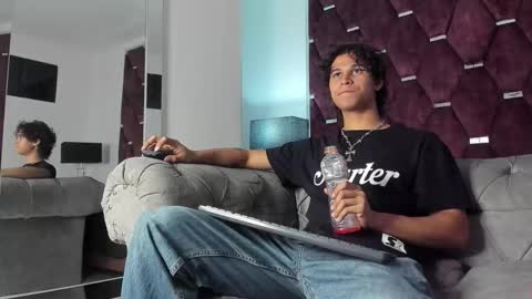 Tony Benedetti online show from February 2026 08:05:02 PM