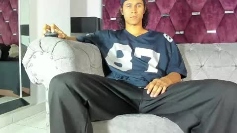 Snapshot of tonybenedetti chatting on May 2026 07:31:01 PM Tony Benedetti online show from May 2026 07:31:01 PM