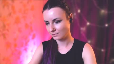 Elizabeth online show from January 2025 08:43:01 PM