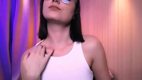 Elizabeth online show from December 2025 06:50:01 PM