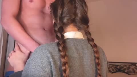 tooclose_toofar online show from December 2024 04:09:01 PM