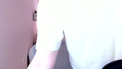 Snapshot of toohornyserj chatting on January 2025 11:43:02 PM toohornyserj online show from January 2025 11:43:02 PM