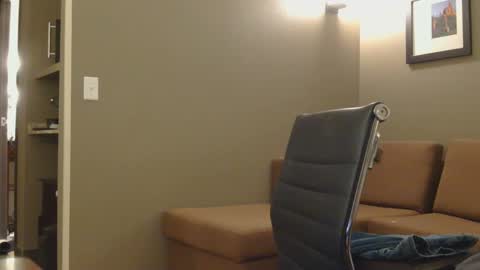 Snapshot of toomuchsmoke chatting on January 2025 02:25:01 AM toomuchsmoke online show from January 2025 02:25:01 AM