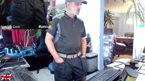 topalphaboss online show from October 2025 06:15:02 PM