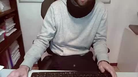 Topg84 online show from November 2025 06:32:01 PM