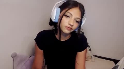 Snapshot of topy_cherry chatting on May 2026 05:34:01 AM topy cherry online show from May 2026 05:34:01 AM
