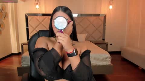 Tori Cross online show from February 2025 12:33:02 PM