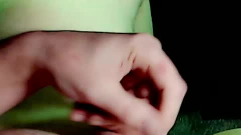 tornne online show from November 2025 01:43:01 PM