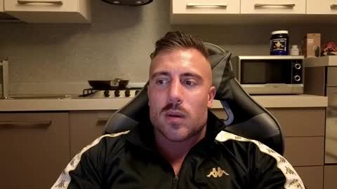 toro_arrapato online show from November 2025 12:57:02 AM