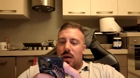 Snapshot of toro_arrapato chatting on May 2026 08:57:02 PM toro_arrapato online show from May 2026 08:57:02 PM