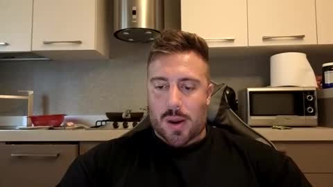 Snapshot of toro_arrapato chatting on May 2026 11:48:02 AM toro_arrapato online show from May 2026 11:48:02 AM