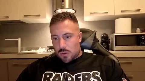 Snapshot of toro_arrapato chatting on May 2026 08:14:02 PM toro_arrapato online show from May 2026 08:14:02 PM