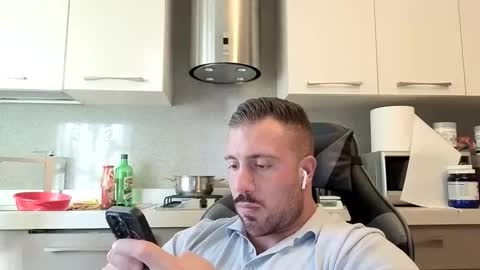 Snapshot of toro_arrapato chatting on May 2026 05:19:01 PM toro_arrapato online show from May 2026 05:19:01 PM
