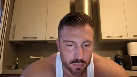 Snapshot of toro_arrapato chatting on May 2026 06:47:01 PM toro_arrapato online show from May 2026 06:47:01 PM