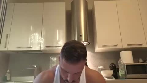 Snapshot of toro_arrapato chatting on May 2026 06:04:02 PM toro_arrapato online show from May 2026 06:04:02 PM