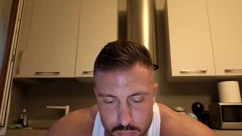 Snapshot of toro_arrapato chatting on May 2026 06:57:02 PM toro_arrapato online show from May 2026 06:57:02 PM