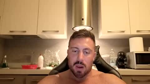 Snapshot of toro_arrapato chatting on May 2026 02:20:02 AM toro_arrapato online show from May 2026 02:20:02 AM