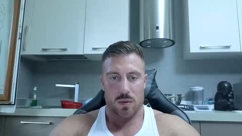 Snapshot of toro_arrapato chatting on May 2026 06:20:01 PM toro_arrapato online show from May 2026 06:20:01 PM
