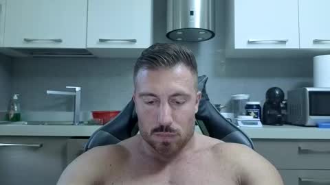 Snapshot of toro_arrapato chatting on June 2026 06:31:01 PM toro_arrapato online show from June 2026 06:31:01 PM