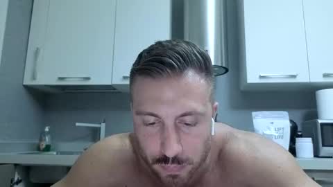 Snapshot of toro_arrapato chatting on June 2026 10:37:01 PM toro_arrapato online show from June 2026 10:37:01 PM