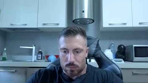 Snapshot of toro_arrapato chatting on June 2026 04:12:01 PM toro_arrapato online show from June 2026 04:12:01 PM