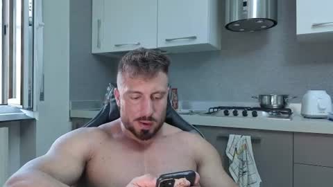 Snapshot of toro_arrapato chatting on June 2026 12:27:02 PM toro_arrapato online show from June 2026 12:27:02 PM