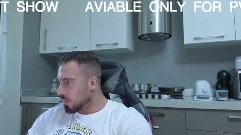 Snapshot of toro_arrapato chatting on July 2026 04:55:01 PM toro_arrapato online show from July 2026 04:55:01 PM