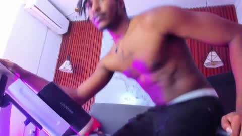 Torybigdick online show from November 2025 08:55:01 PM