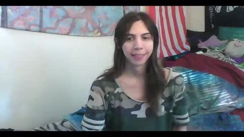 Luna online show from September 2025 08:47:01 PM