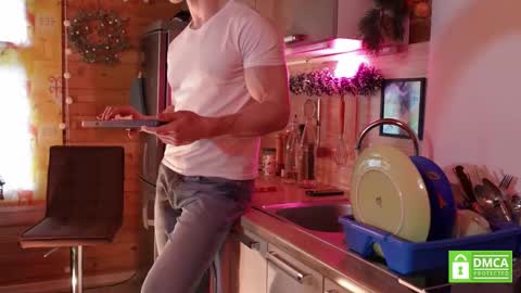 Paul online show from February 2025 08:20:01 AM