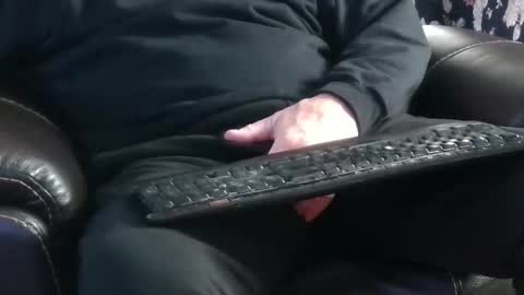 Jim online show from January 2025 09:32:01 PM