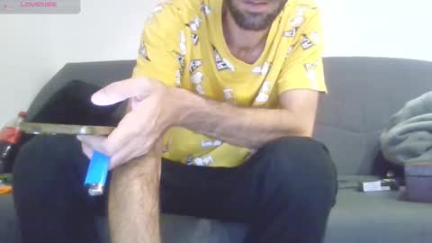 Snapshot of toulonnais83200 chatting on November 2025 05:10:02 AM toulonnais83200 online show from November 2025 05:10:02 AM