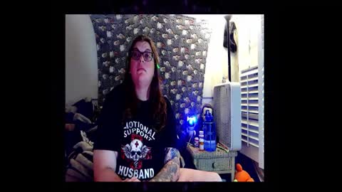 Toxiclove1311 online show from November 2025 10:43:02 PM