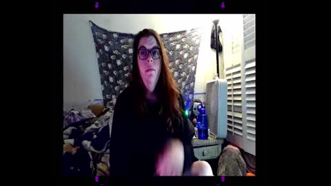 Toxiclove1311 online show from November 2025 12:19:01 AM