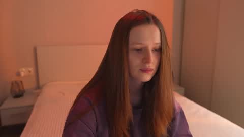 Bella online show from November 2025 04:09:01 PM