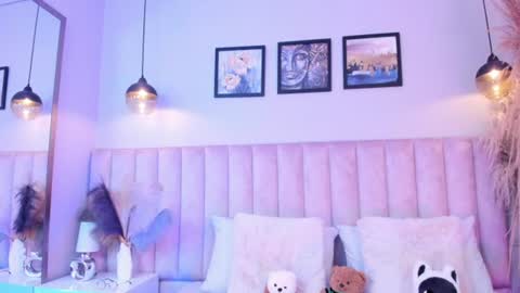 Tracy  online show from June 2026 12:39:01 PM