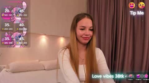 Snapshot of tracy_tay1or chatting on January 2025 12:54:02 AM Tracy GMT2 Mon 3 AM - 4 PM Tue 3 AM - 4 PM Wed 3 AM - 4 PM Thur 3 AM - 4 PM Fri 3 AM - 4 PM online show from January 2025 12:54:02 AM