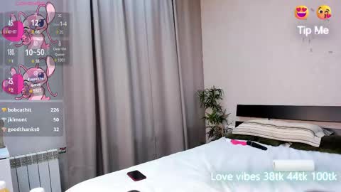 Snapshot of tracy_tay1or chatting on February 2025 03:12:02 AM Tracy GMT2 Mon 3 AM - 4 PM Tue 3 AM - 4 PM Wed 3 AM - 4 PM Thur 3 AM - 4 PM Fri 3 AM - 4 PM online show from February 2025 03:12:02 AM