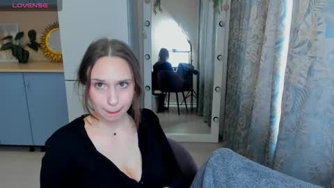 Kate online show from February 2025 08:31:02 AM