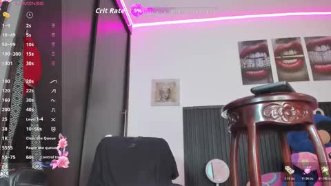 Juliana Giiraldo  online show from March 2026 10:47:02 PM