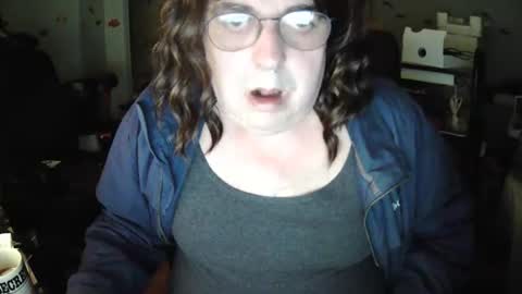 Snapshot of transmtfhello chatting on January 2026 10:59:02 PM Peter online show from January 2026 10:59:02 PM