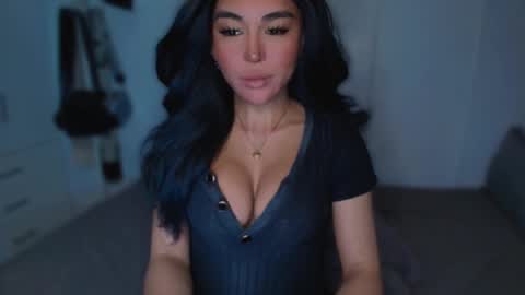 ALMIGHTY GODDESS VALENTINA online show from March 2025 12:00:02 AM