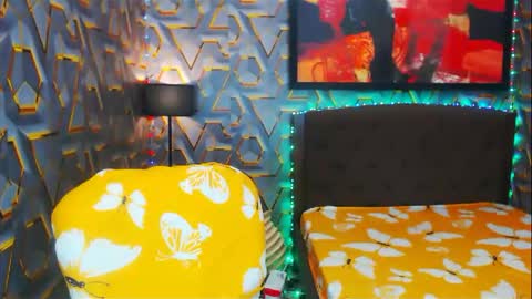 Snapshot of transplayfullolivia chatting on January 2025 08:05:01 AM KYLIE BELLA TS online show from January 2025 08:05:01 AM