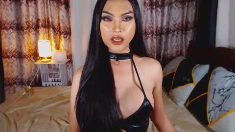 TransUNIVERSEph online show from January 2025 01:56:02 PM