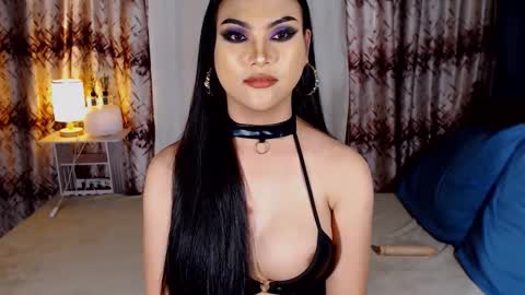 TransUNIVERSEph online show from March 2025 12:42:02 AM