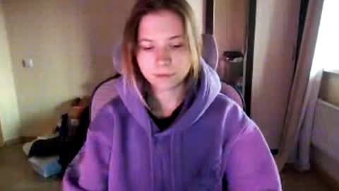 Lisa online show from November 2025 01:10:02 PM